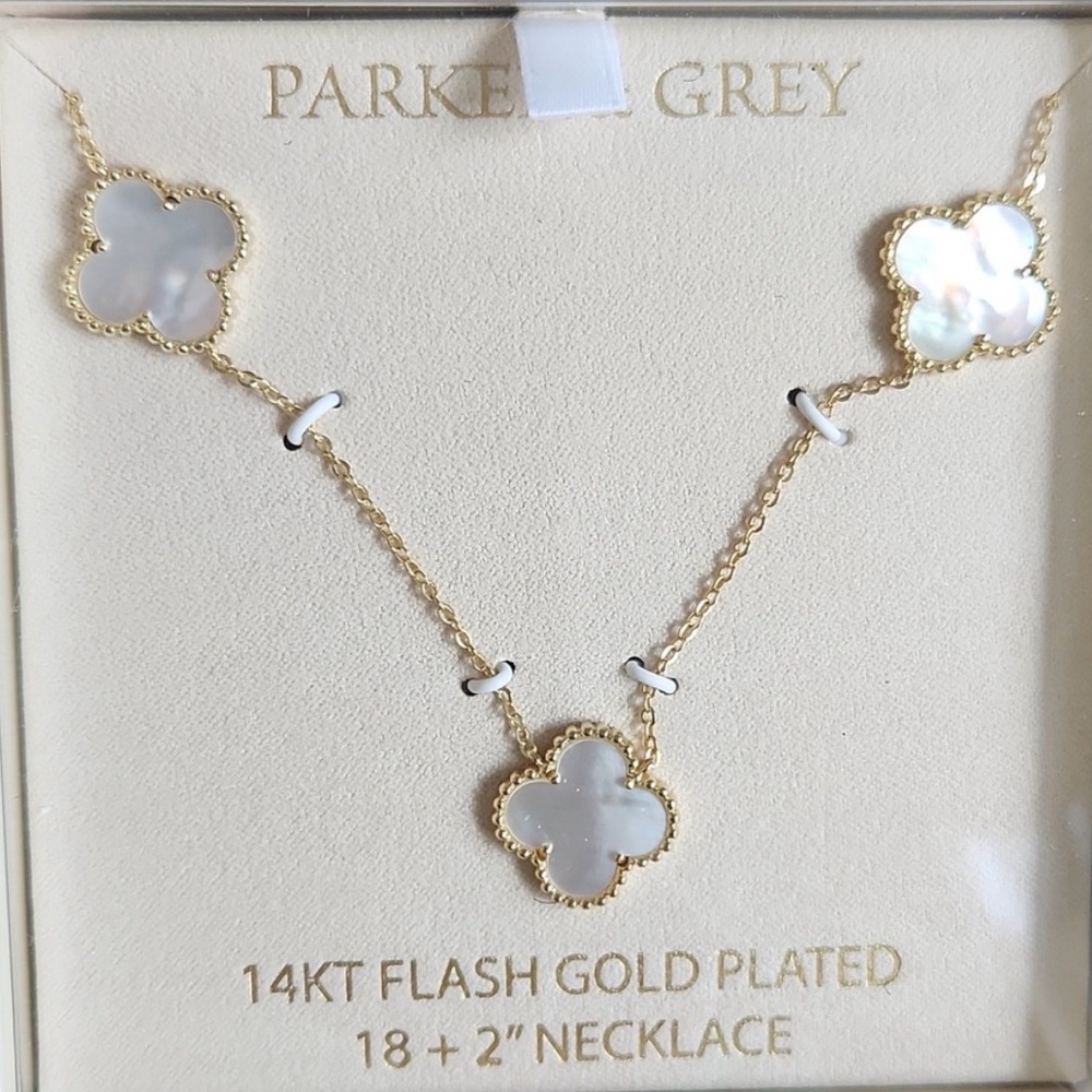 14KT Gold Plated Mother-of-Pearl Clover Necklace - White